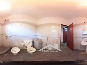 VENTA DE CASA MAS DEPARTAMENTO CON PILETA CON VISTA AL LAGO SAN ROQUE Ref: 1024