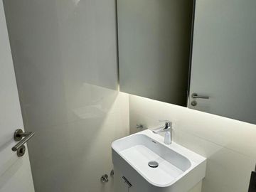 Venta de departamento 3 ambientes en Puerto Madero
