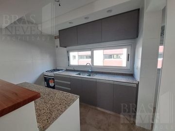 A ESTRENAR !! 3 amb. // SUITE// COCHERA // PARRILLA *  A 6 CUADRAS DE MAIPU
