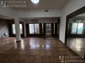Casa en venta en Moron