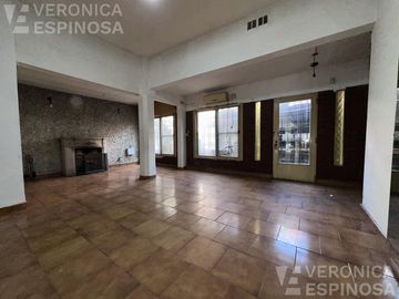 Casa en venta en Moron