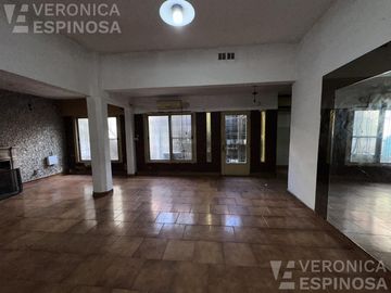Casa en venta en Moron