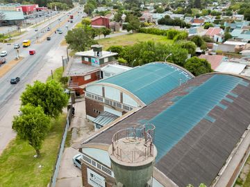 Venta, Fabrica/Galpón, 1633 m2 en 2 plantas con local a la calle, Ruta 2 y Strobel