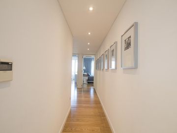 Departamento 4 ambientes en Complejo Al Río con 2 cocheras y baulera