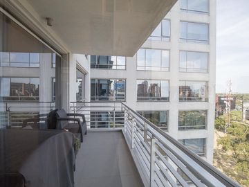 Departamento 4 ambientes en Complejo Al Río con 2 cocheras y baulera