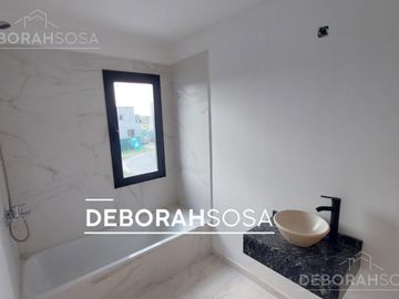 Casa en - Venta- en Puertos del Lago- Zona Norte- Escobar-4 ambientes