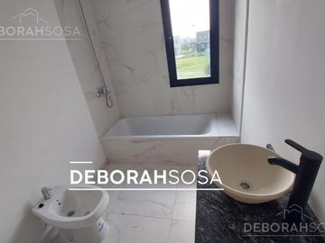 Casa en - Venta- en Puertos del Lago- Zona Norte- Escobar-4 ambientes