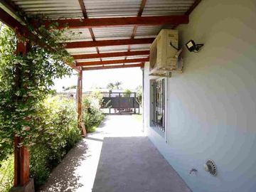Casa en venta - 3 Dormitorios 3 Baños - Cochera - 468Mts2 - City Bell