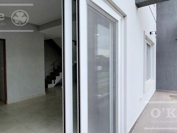 Venta Duplex 3 ambientes a estrenar en Berazategui