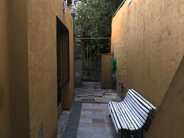 PH en venta - 5 Dormitorios 4 Baños - 299Mts2 - Rafael Calzada, Almirante Brown