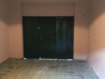 PH en venta - 5 Dormitorios 4 Baños - 299Mts2 - Rafael Calzada, Almirante Brown