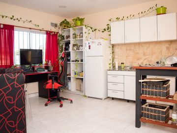PH en venta - 5 Dormitorios 4 Baños - 299Mts2 - Rafael Calzada, Almirante Brown