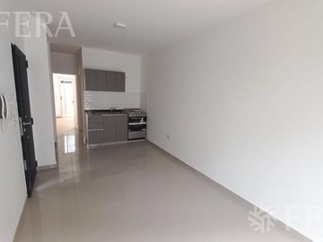 Venta de Departamento 2 ambientes con patio en Wilde (30409)