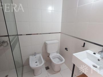 Venta de Departamento 2 ambientes con patio en Wilde (30409)