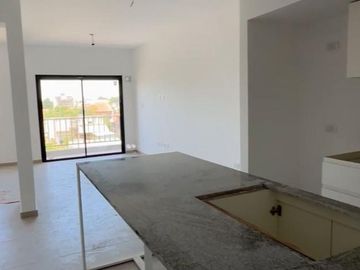 Departamento de dos ambientes a la venta en Wilde