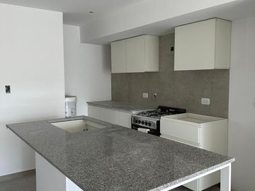 Departamento de dos ambientes a la venta en Wilde