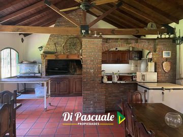 Venta Casa Quinta sobre 17.800 m2 - Ideal Inversores / Desarrollo de Loteo - Trujui - Moreno