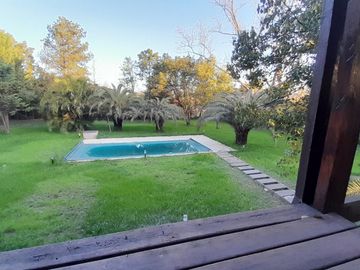 Imponente Chalet de 9 amb sobre Lote de 2.000 m2!