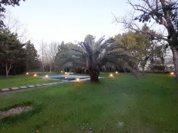 Imponente Chalet de 9 amb sobre Lote de 2.000 m2!