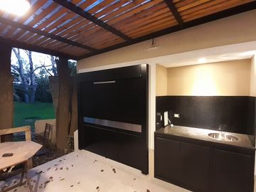 Imponente Chalet de 9 amb sobre Lote de 2.000 m2!