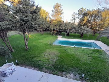 Imponente Chalet de 9 amb sobre Lote de 2.000 m2!