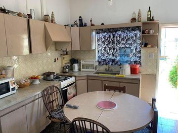 Casa en Venta - 3 dormitorios 2 baños - 430mts2 - Coronel Suarez
