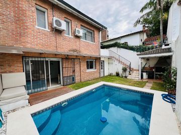 Casa de 4 ambientes   dependencia   altillo en venta, en Martínez