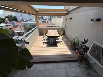 Dos dormitorios semi piso de lujo con amenities y cocheras.