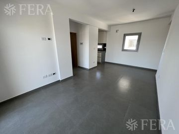 Venta de departamento 2 ambientes con balcón en Villa Dominico (31720)