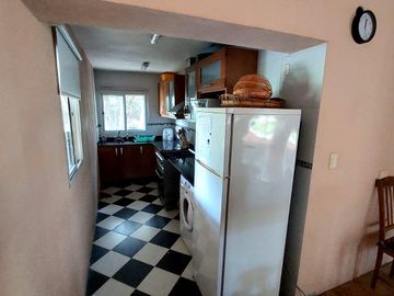 Maravillosa Casa quinta con amplio terreno y pileta a la venta-Permuta