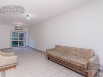 TRIPLEX EN ADROGUE VILLAGE