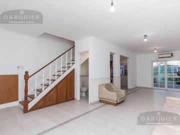 TRIPLEX EN ADROGUE VILLAGE
