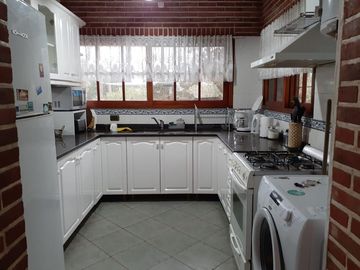 Cod 152 Alquiler y Venta, cerca de la playa y del centro!