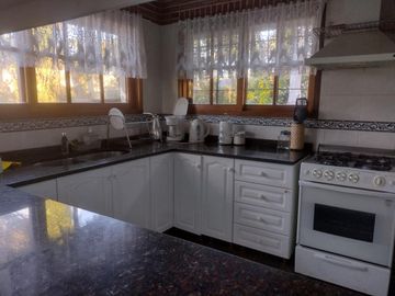 Cod 152 Alquiler y Venta, cerca de la playa y del centro!