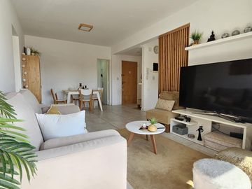 Departamento en Torres de Barrio Parque Bernal