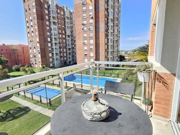 Departamento en Torres de Barrio Parque Bernal