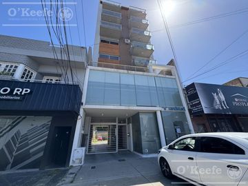 Departamento en venta, 2 ambientes, en Quilmes - Con cochera - Apto Crédito