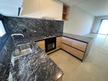 Duplex 2 dorm 2 baños planta baja Distrito Sur