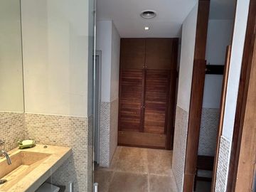 Espectacular casa en Lomas de San Isidro - Inmejorable zona