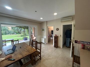 Espectacular casa en Lomas de San Isidro - Inmejorable zona