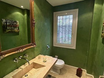 Espectacular casa en Lomas de San Isidro - Inmejorable zona