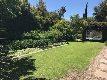 Espectacular casa en Lomas de San Isidro - Inmejorable zona