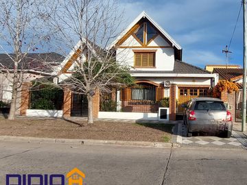 Casa venta Burzaco