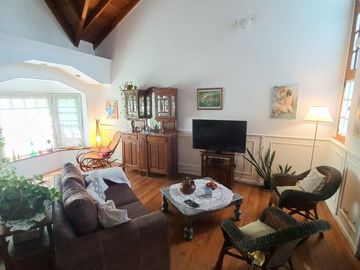 Casa venta Burzaco