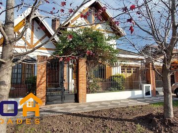Casa venta Burzaco