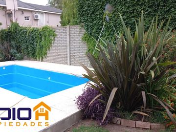 Casa venta Burzaco