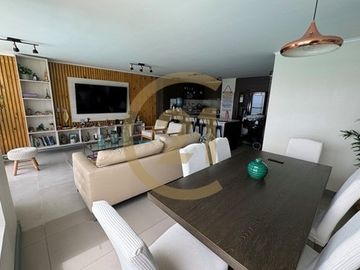 Se Vende Penthouse de 3 niveles en Laguna del Mar