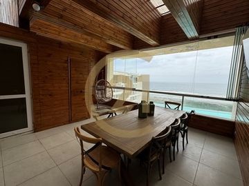 Se Vende Penthouse de 3 niveles en Laguna del Mar
