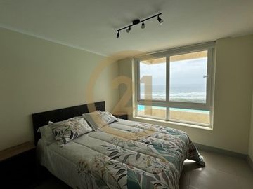 Se Vende Penthouse de 3 niveles en Laguna del Mar