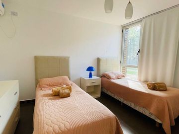 Venta Casa 3 dormitorios - Complejo La Aldea Club de Campo